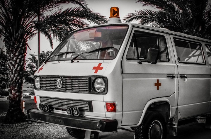 ambulance-1769889_1280
